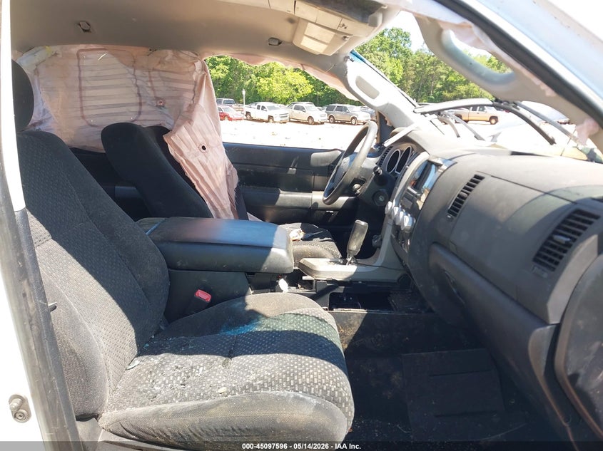 TOYOTA TUNDRA 2010 VIN 5TFUM5F19AX002471