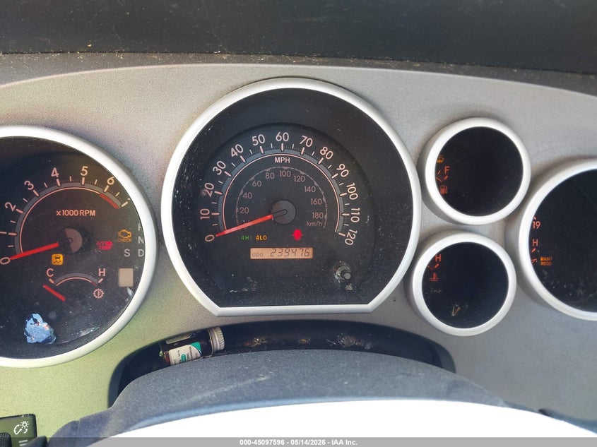 TOYOTA TUNDRA 2010 VIN 5TFUM5F19AX002471