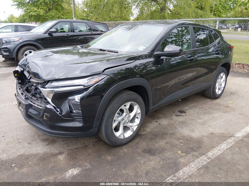 2025 CHEVROLET TRAX auction photo 2