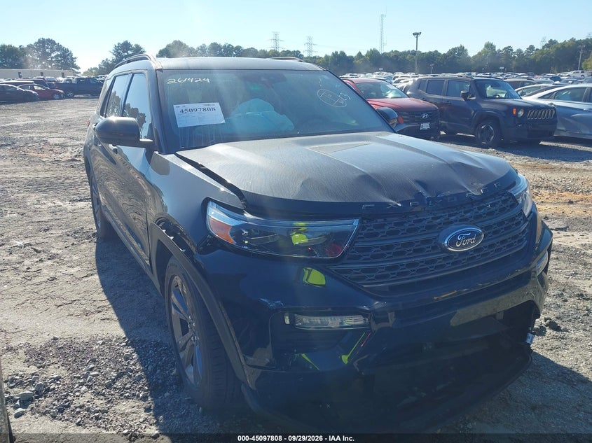 Vin: 1fmsk7dh2ngb42128, lot: 45595375, ford explorer xlt 2022 img_1