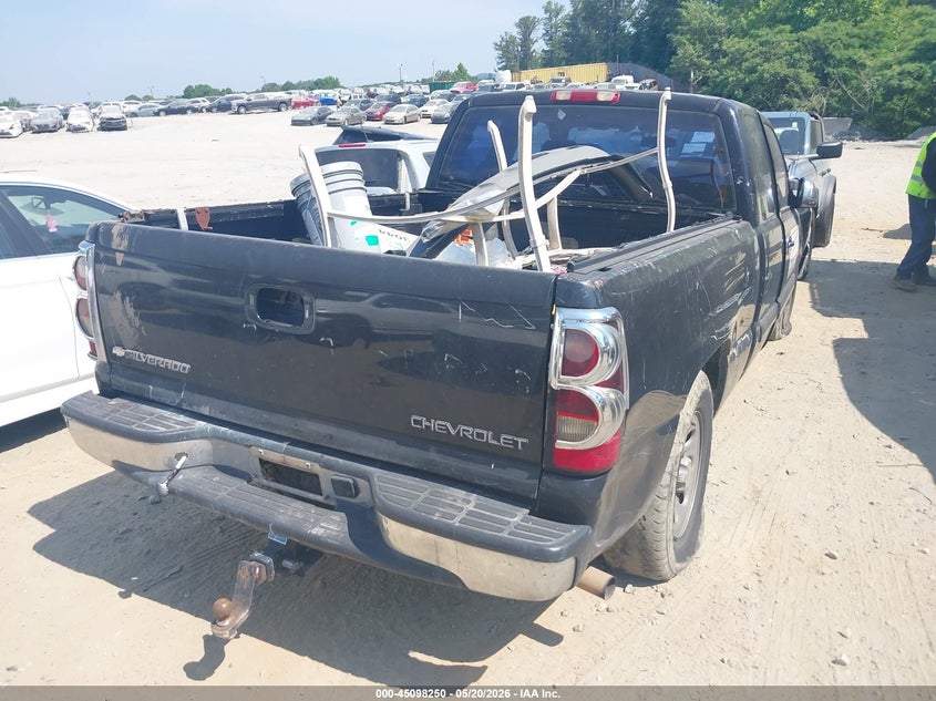 2005 CHEVROLET SILVERADO 1500 auction photo 4