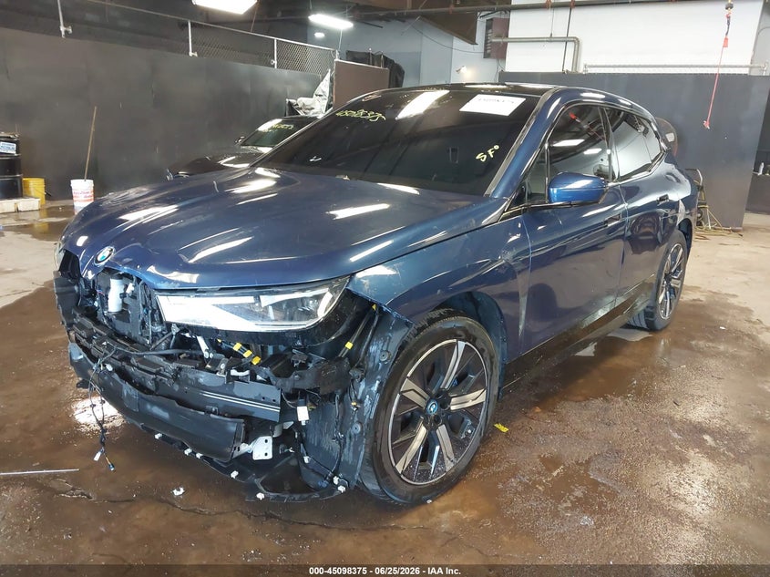 Vin: wb523cf09rcn84740, lot: 45595940, bmw ix xdrive50 20242