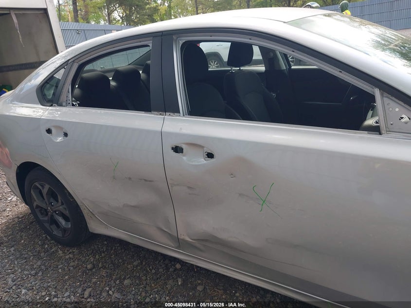 VIN 3KPF24AD6LE149487 2020 KIA FORTE LXS