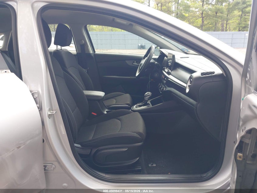 VIN 3KPF24AD6LE149487 2020 KIA FORTE LXS