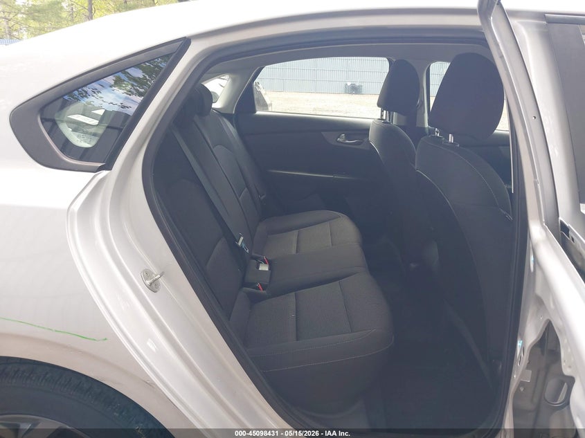 VIN 3KPF24AD6LE149487 2020 KIA FORTE LXS