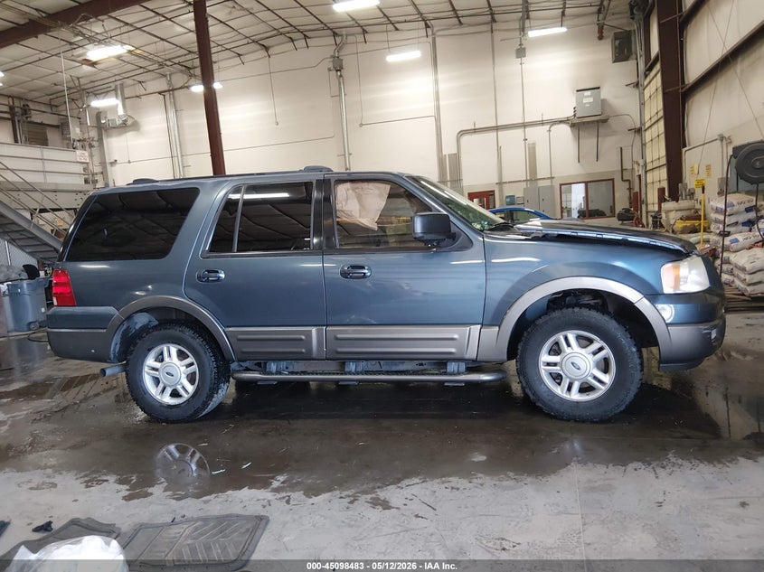 2004 Ford Expedition Xlt VIN: 1FMFU15L54LA52926 Lot: 45098483