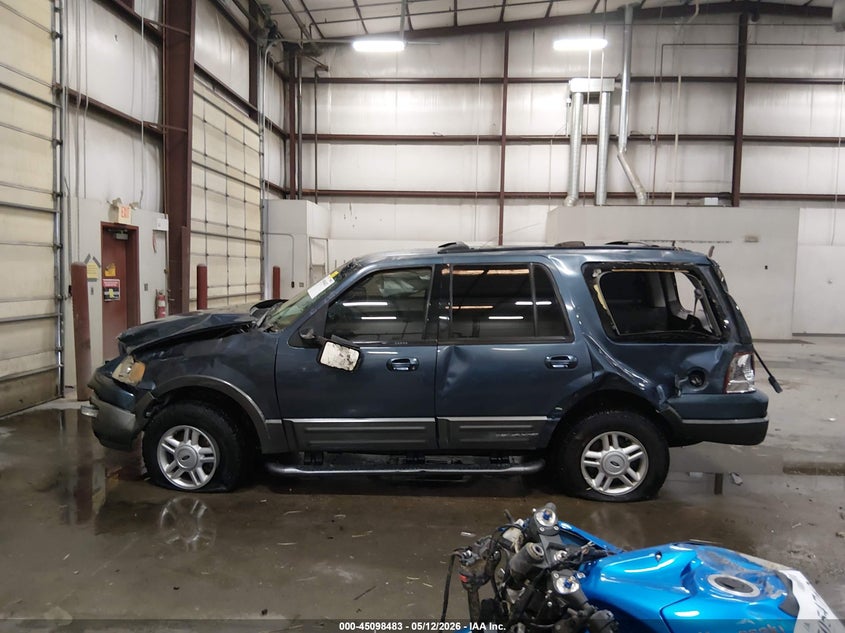 2004 Ford Expedition Xlt VIN: 1FMFU15L54LA52926 Lot: 45098483
