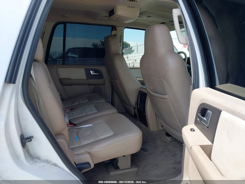 2004 Ford Expedition Eddie Bauer VIN: 1FMPU17L84LA65882 Lot: 45098666