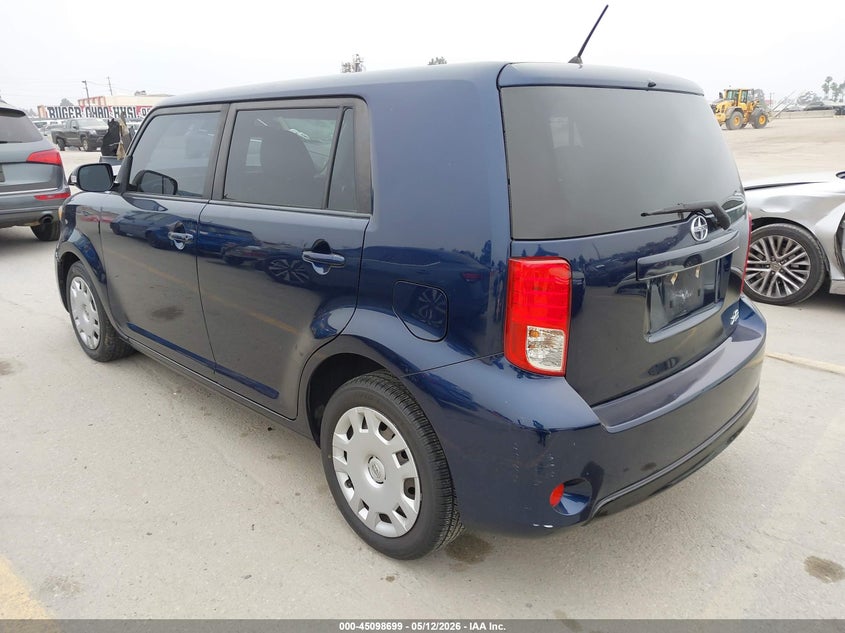 Vin: jtlze4fe7fj078804, lot: 45596263, scion xb 20153