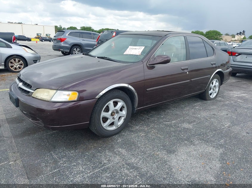 1998 Nissan Altima Gle/Gxe/Se/Xe 1N4DL01D9WC262638 photo 1