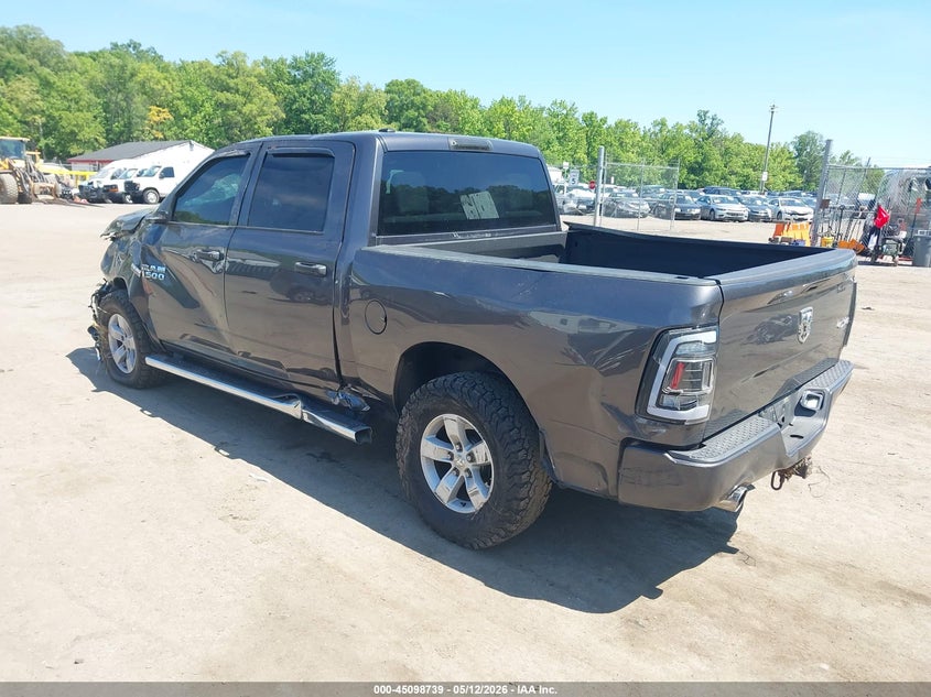 Vin: 1c6rr7kt5hs842241, lot: 45596305, ram 1500 express  4x4 5'7 box 20173