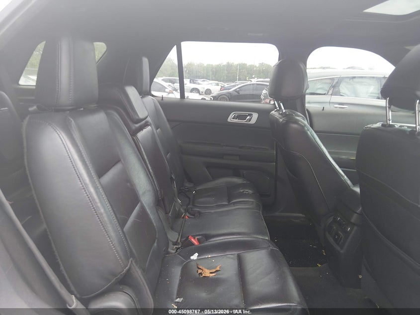 1FMHK8F88CGA07021 2012 Ford Explorer 3.5 Limited white