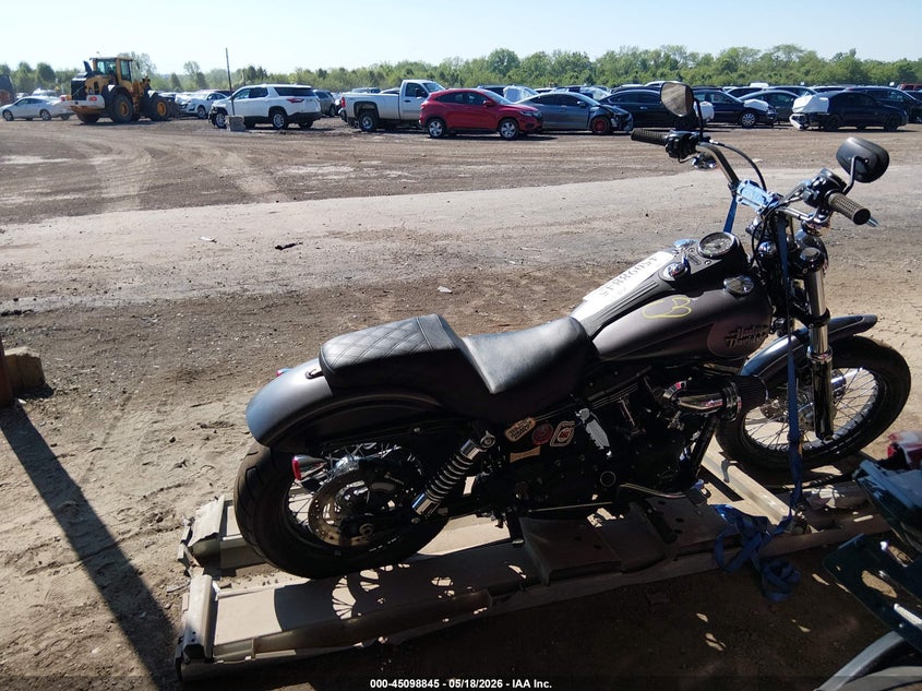 2017 Harley-Davidson Fxdb Dyna Street Bob VIN: 1HD1GXM10HC318883 Lot: 45098845