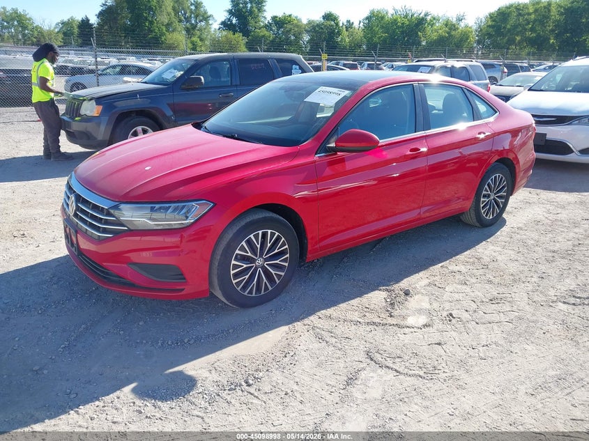 2019 VOLKSWAGEN JETTA auction photo 2