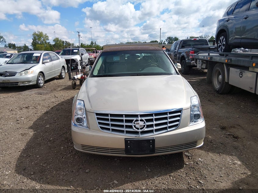 2007 Cadillac Dts V8 VIN: 1G6KD57Y87U186110 Lot: 45099333