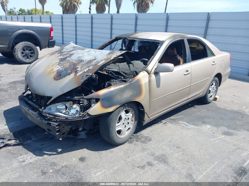 2002 Toyota Camry Le V6 4T1BF32K42U032531 photo 1
