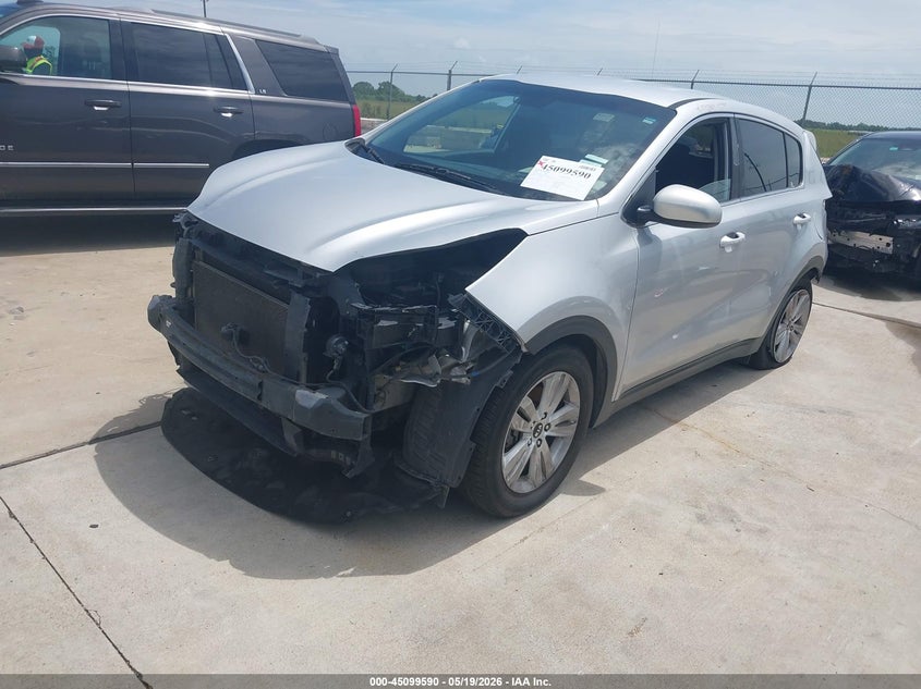 VIN KNDPM3AC4J7450434 2018 KIA SPORTAGE LX
