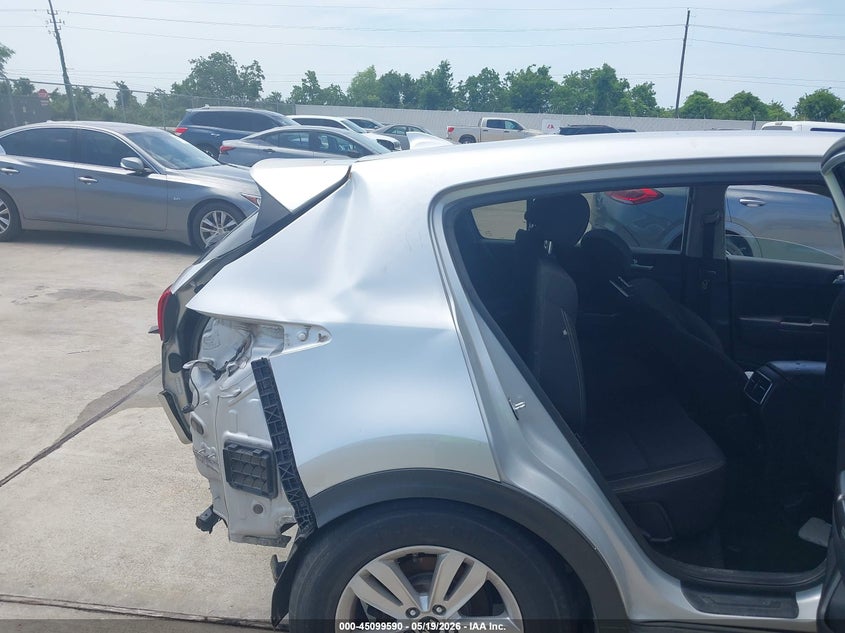VIN KNDPM3AC4J7450434 2018 KIA SPORTAGE LX