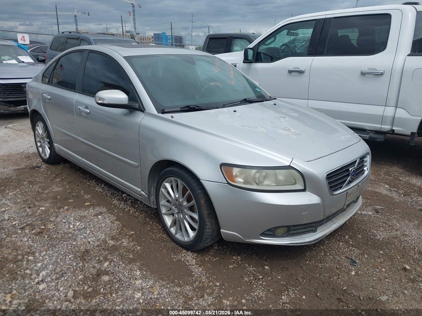 2010 VOLVO S40 auction photo 1