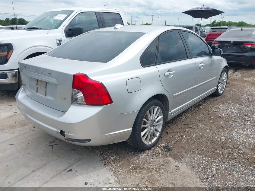 2010 VOLVO S40 auction photo 4