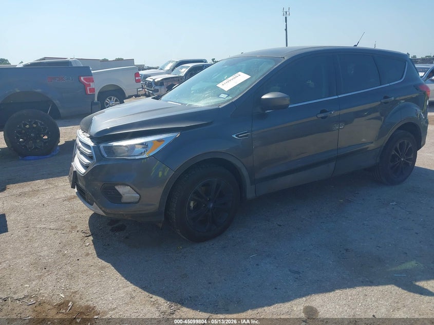 VIN 1FMCU0GD5KUC52618 2019 FORD ESCAPE SE