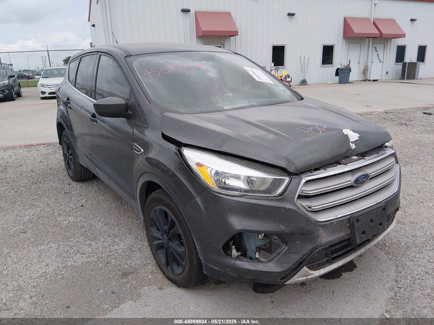 Vin: 1fmcu0gd5kuc52618, lot: 45597370, ford escape se 2019 img_1