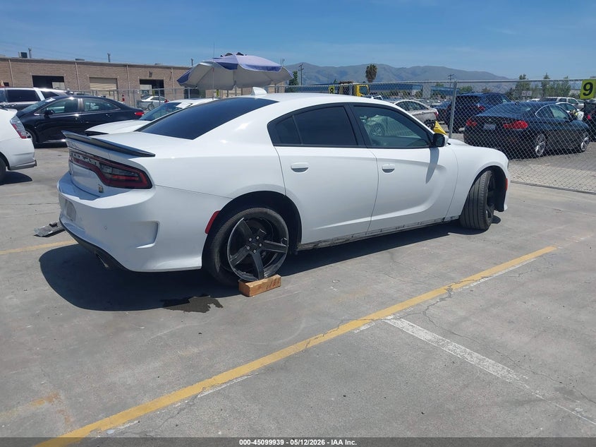 Vin: 2c3cdxgj1nh189970, lot: 45597505, dodge charger scat pack 20224
