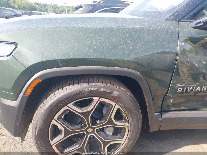 2026 Rivian R1T Dual Motor Max Pack/Performance Dual Motor Max Pack VIN: 7FCTGCAA0TN045622 Lot: 45100055
