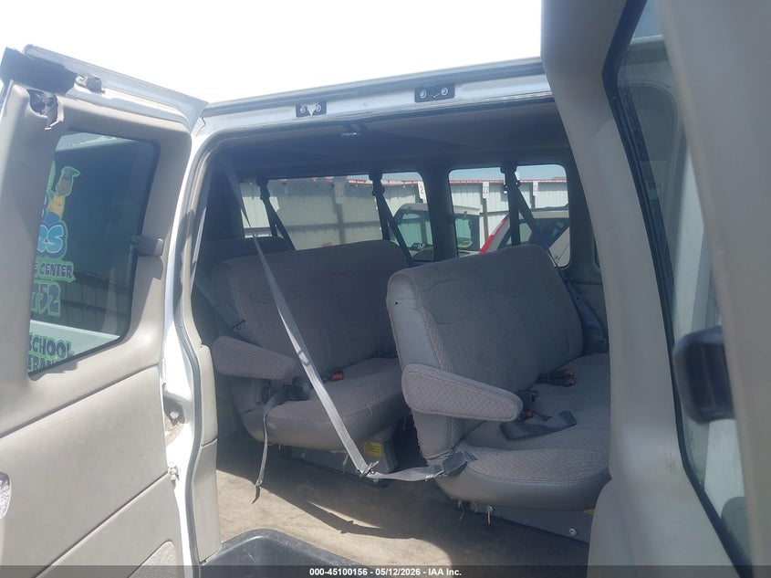 2001 Chevrolet Express VIN: 1GAHG39R811204907 Lot: 45100156