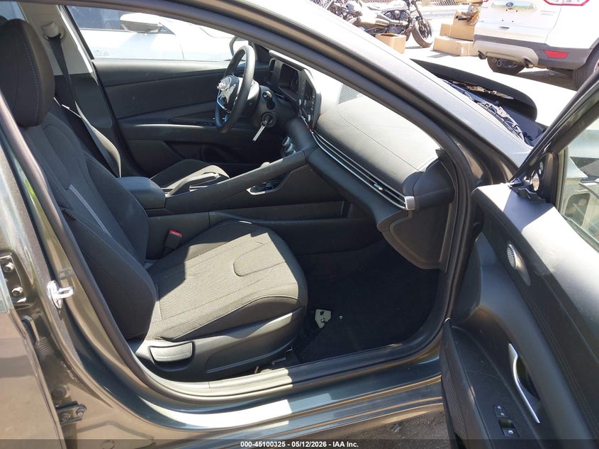 AtlanticExpress - Hyundai Elantra