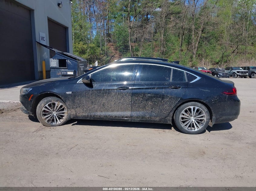 2018 Buick Regal Sportback Essence VIN: W04GR6SX9J1082401 Lot: 45100398