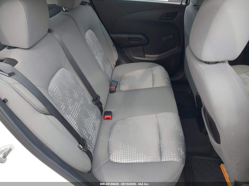 2020 CHEVROLET SONIC auction photo 8