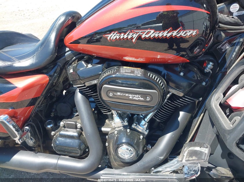 2017 Harley-Davidson Flhxse Cvo Street Glide VIN: 1HD1PXF12HB952568 Lot: 45100475