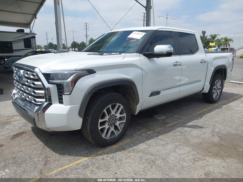 TOYOTA TUNDRA HYBRID - zdjęcie 2