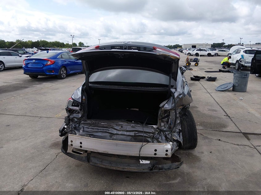 2019 LEXUS IS 300 — Photo 16