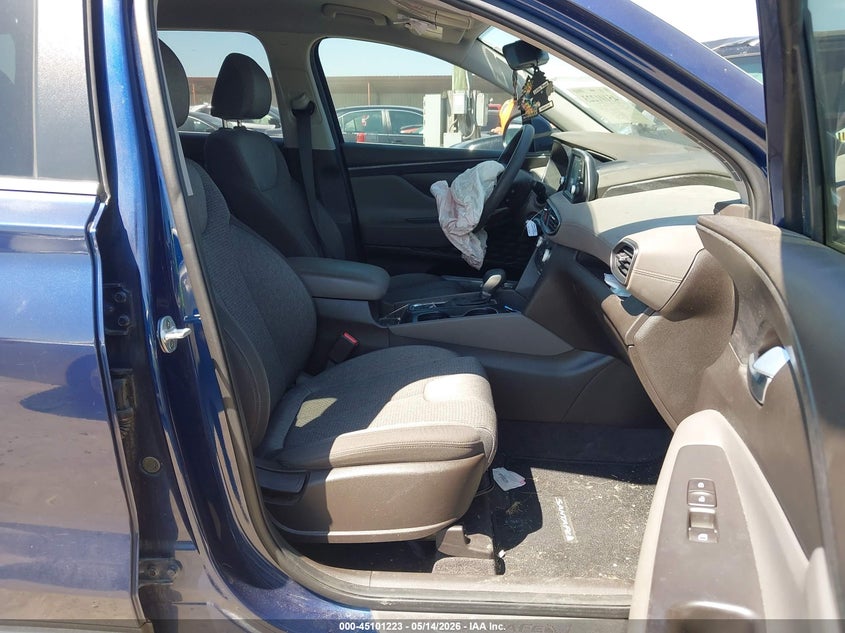 VIN 5NMS23AD1KH048079 2019 HYUNDAI SANTA FE SE