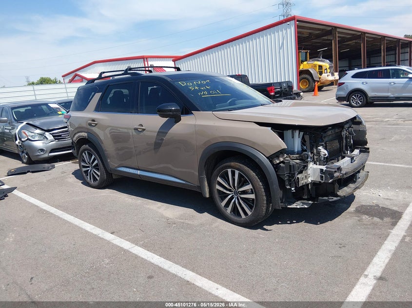 NISSAN PATHFINDER PLATINUM FWD 2024