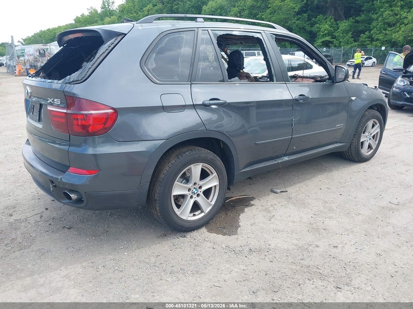 2012 BMW X5 3.0 xDrive35I/xDrive35I Premium/xDrive35I Sport Activity grey Lot 111045101321 Vin 5UXZV4C55CL748834
