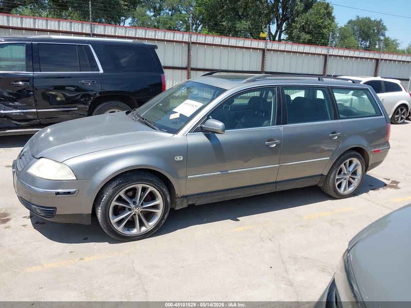 2002 Volkswagen Passat Glx VIN: WVWYH63B12E198153 Lot: 45101529