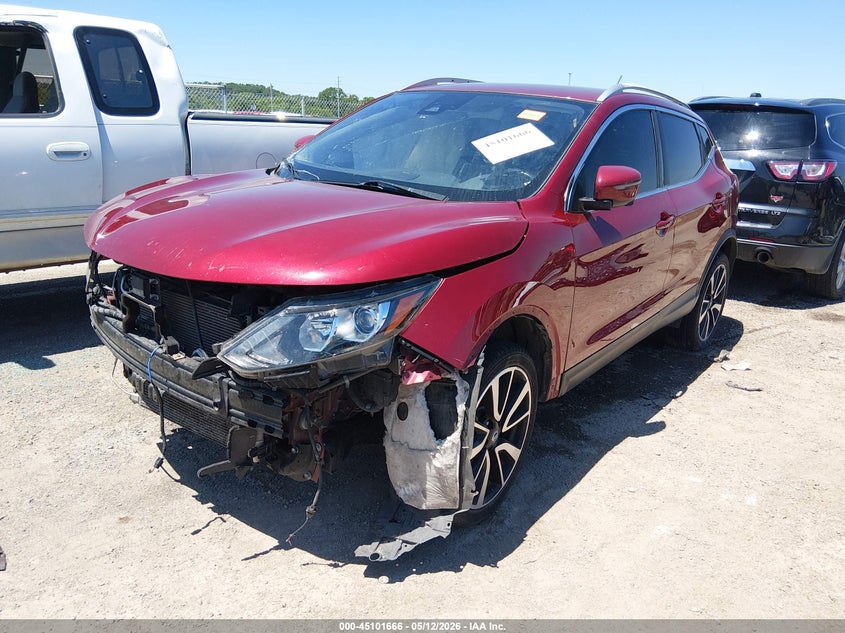 2019 NISSAN ROGUE SPORT auction photo 2