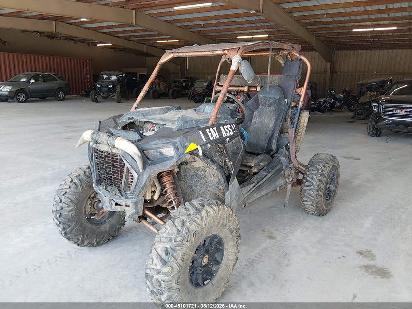 3NSVDE921KF775809 2019 POLARIS RZR XP TURBO EPS photo 1