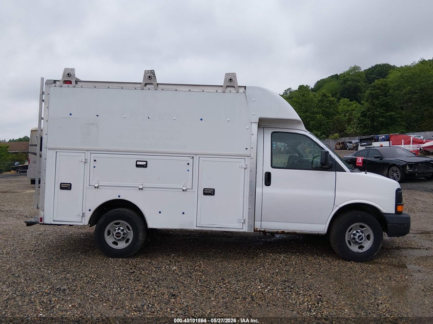 2006 GMC Savana Cutaway Work Van VIN: 1GDHG31U761195983 Lot: 45101864