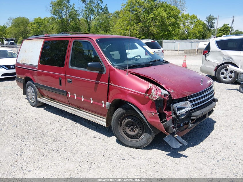1994 PLYMOUTH GRAND VOYAGER SE