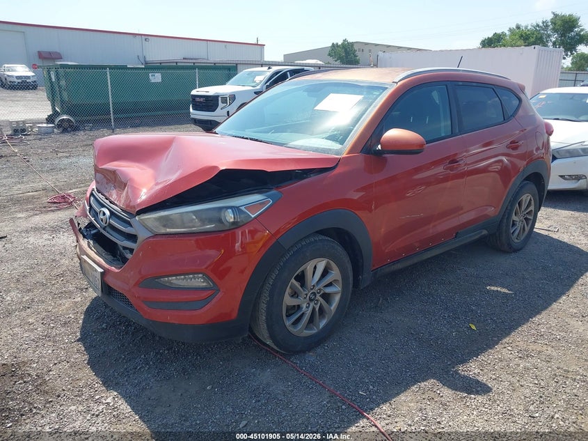 2016 HYUNDAI TUCSON auction photo 2