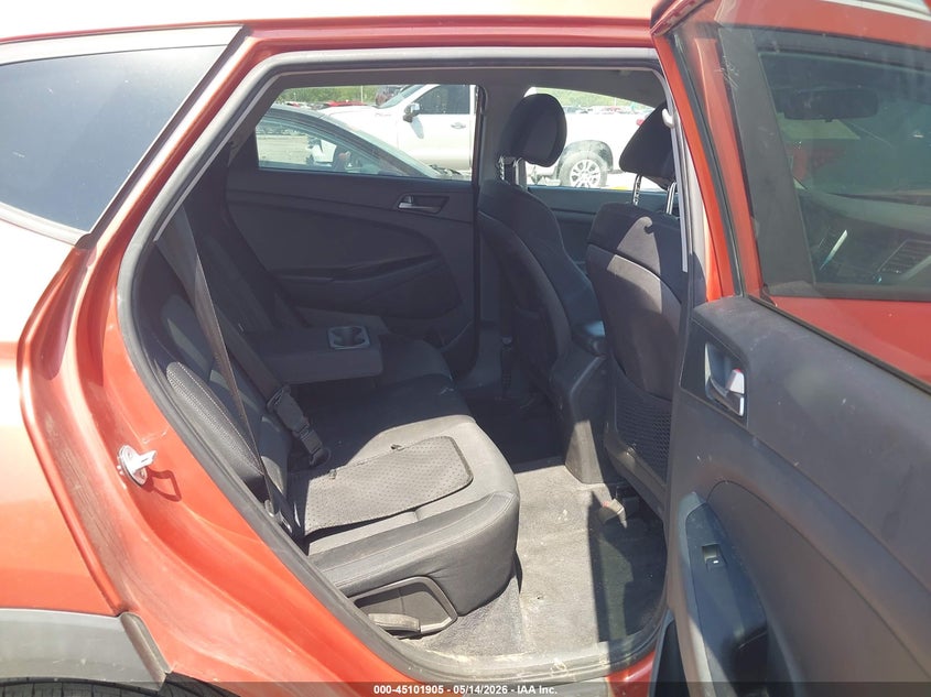 2016 HYUNDAI TUCSON auction photo 8
