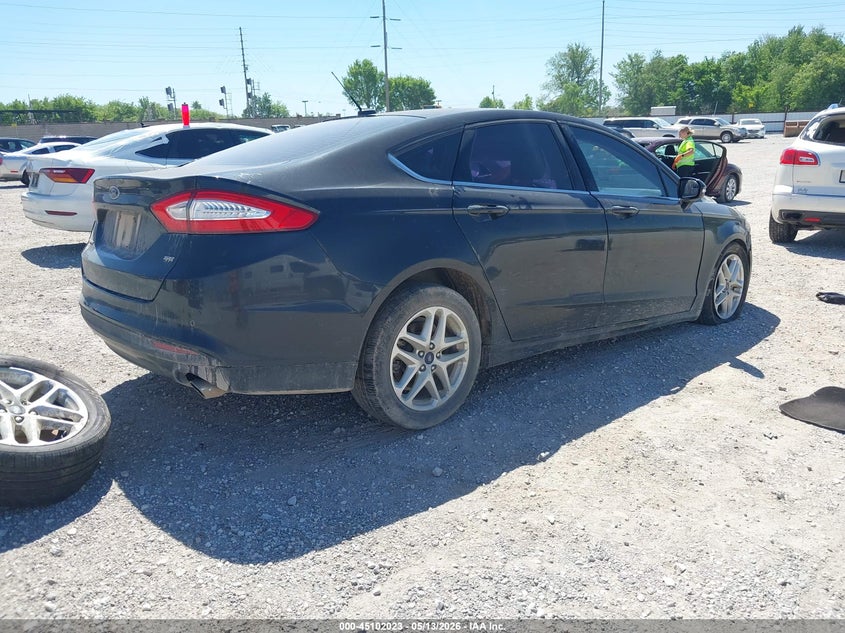 2014 FORD FUSION auction photo 4