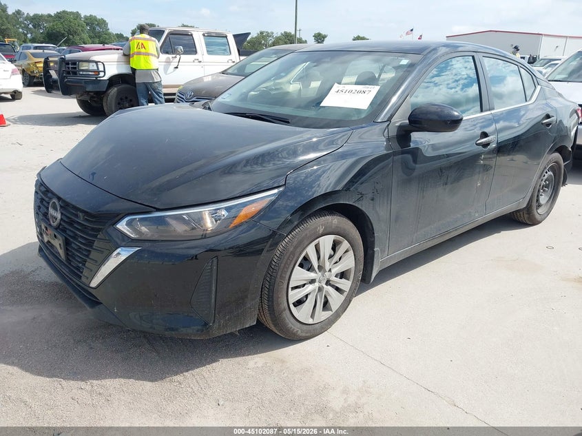2025 NISSAN SENTRA auction photo 2
