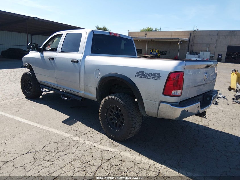 Vin: 3c6ur5cl0hg720911, lot: 45599697, ram 2500 tradesman  4x4 6'4 box 20173