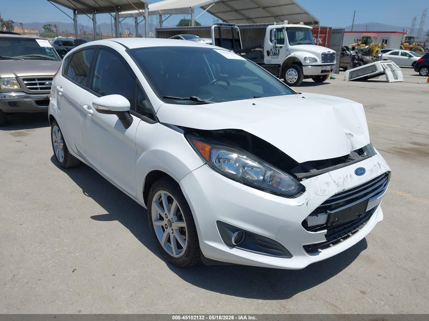 Vin: 3fadp4ej5fm118224, lot: 45599698, ford fiesta se 2015 img_1