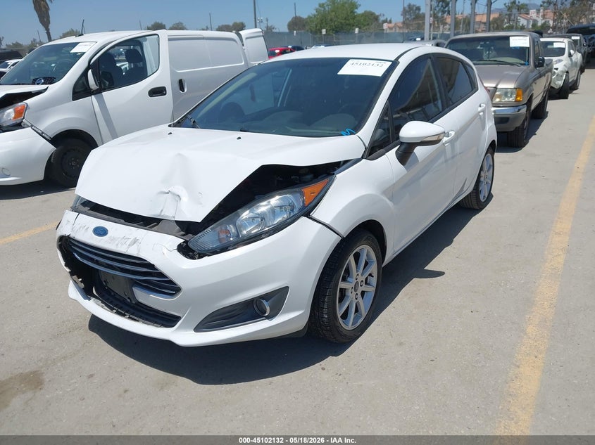 Vin: 3fadp4ej5fm118224, lot: 45599698, ford fiesta se 20152